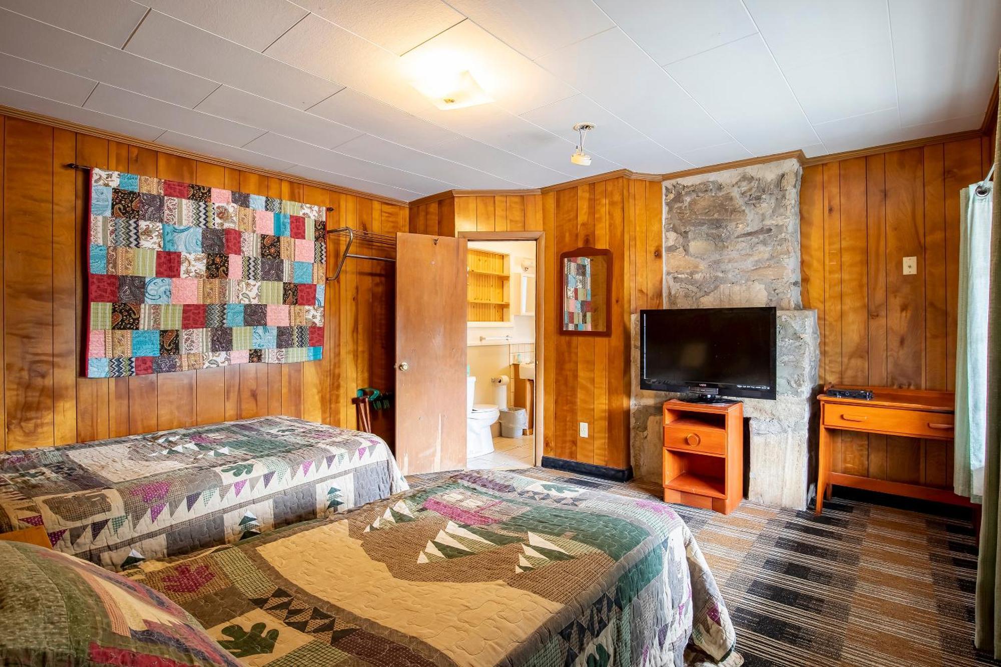 Lloyd'S On The River Country Inn By Oyo Bryson City Eksteriør billede